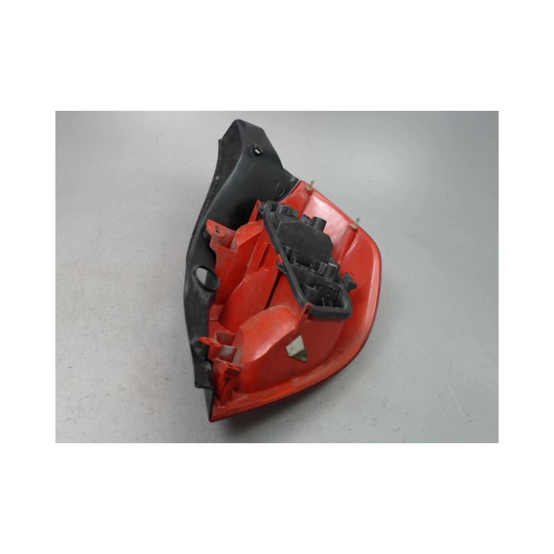 FEU ARRIERE GAUCHE  RENAULT CLIO III Phase 1 2005-2009
