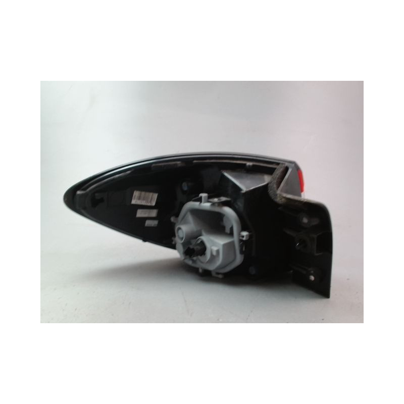 FEU ARRIERE DROIT RENAULT CAPTUR Phase 1 2013-...