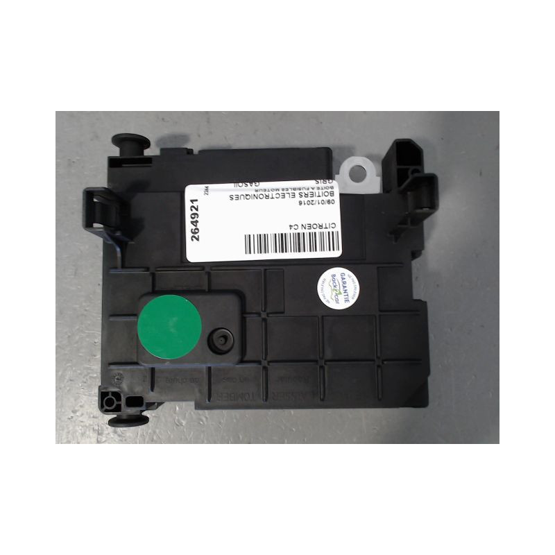 BOITE A FUSIBLES CITROEN C4