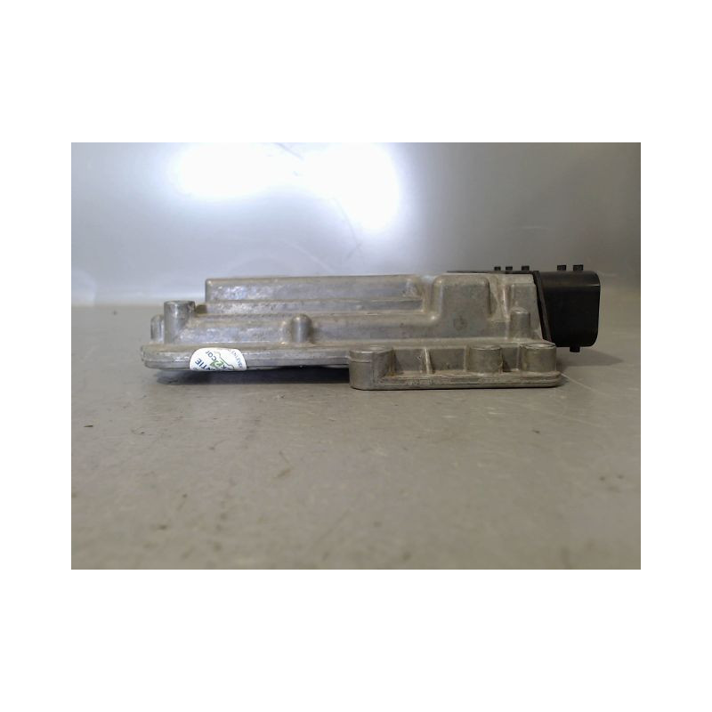 CALCULATEUR MOTEUR IVECO 35S15
