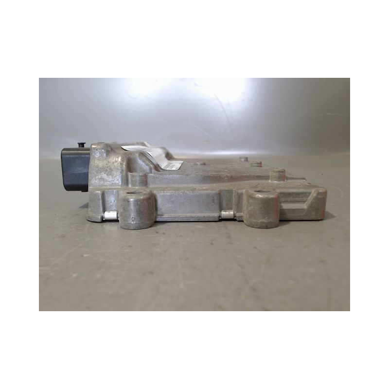 CALCULATEUR MOTEUR PEUGEOT 207