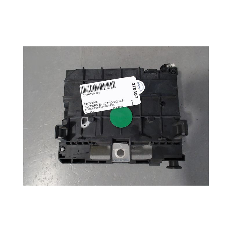 BOITE A FUSIBLES CITROEN C4