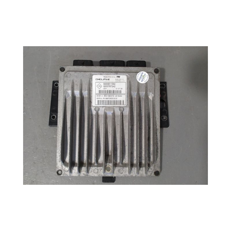 CALCULATEUR MOTEUR RENAULT CLIO