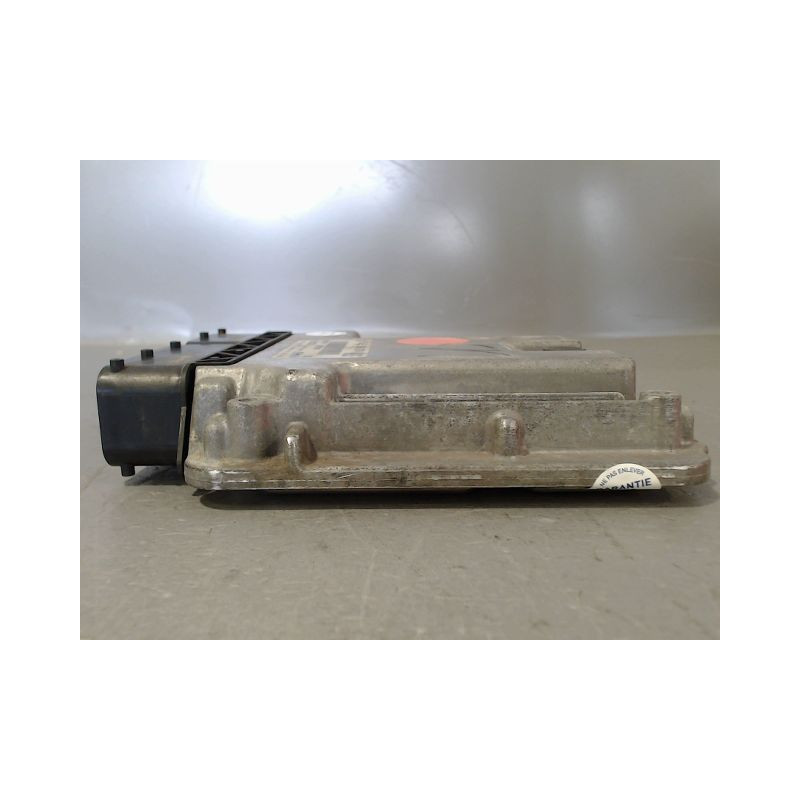 CALCULATEUR MOTEUR OPEL CORSA