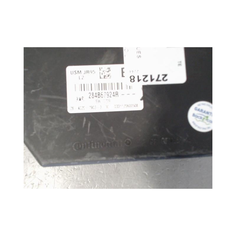 BOITE A FUSIBLES RENAULT MEGANE