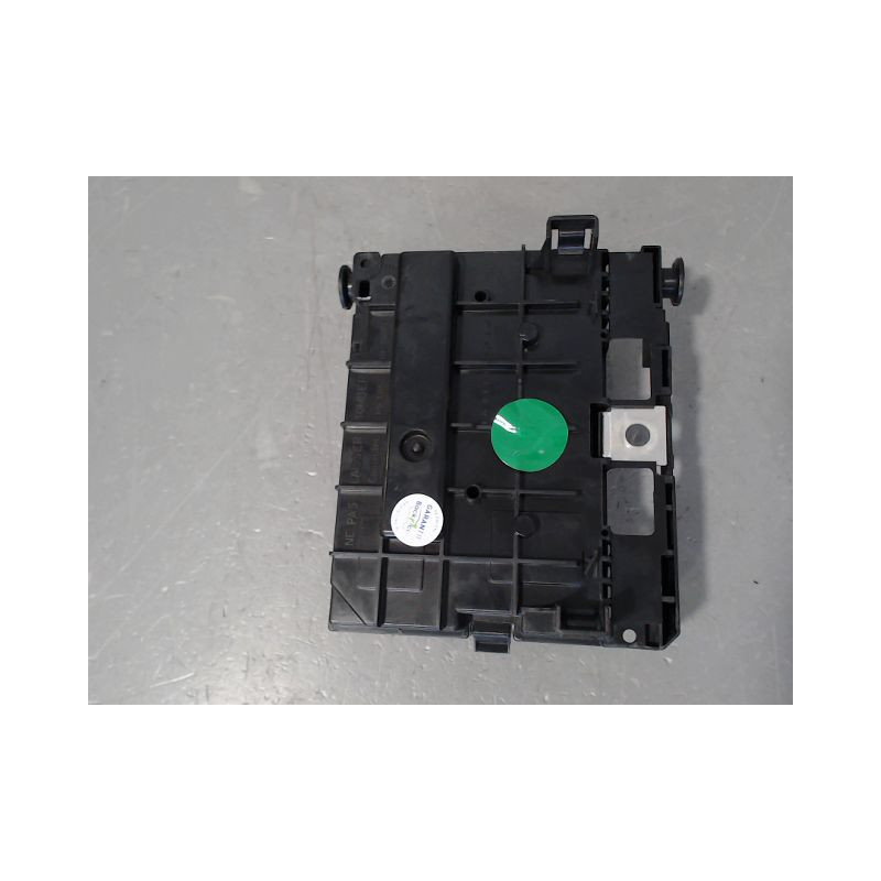 BOITE A FUSIBLES PEUGEOT 207