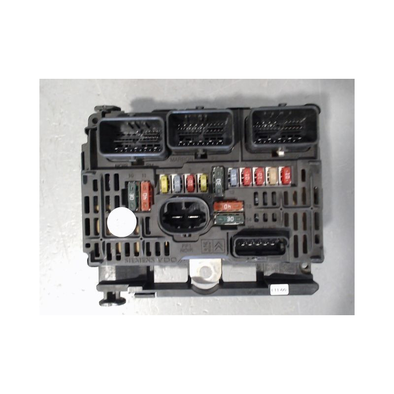 BOITE A FUSIBLES CITROEN C4