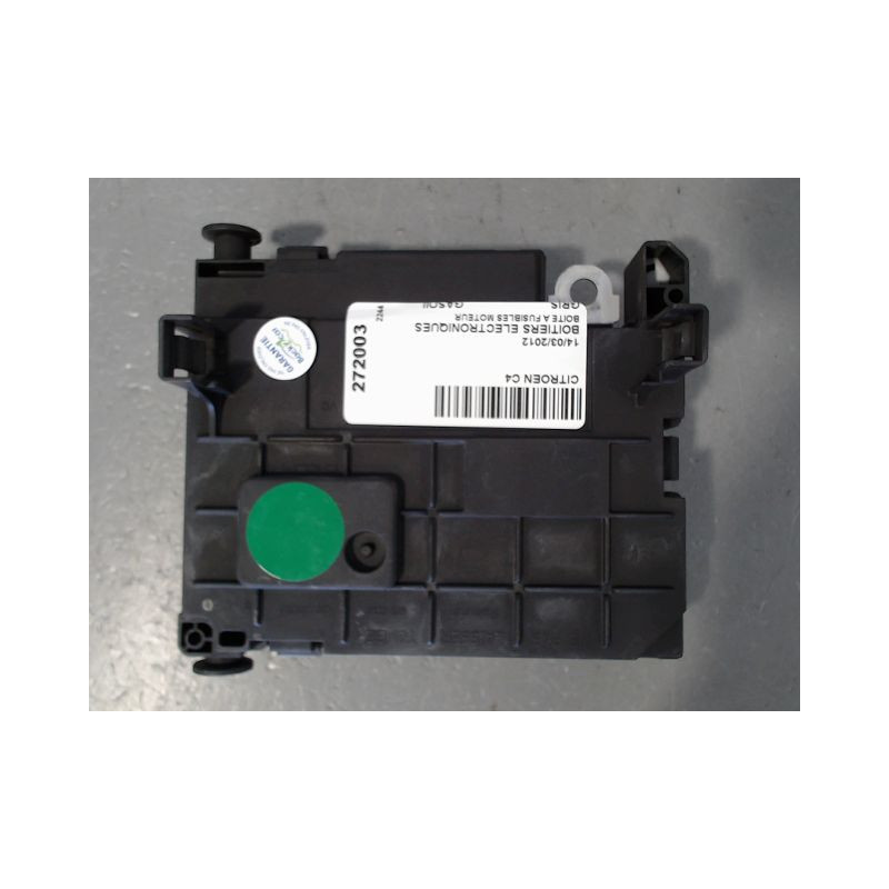 BOITE A FUSIBLES CITROEN C4