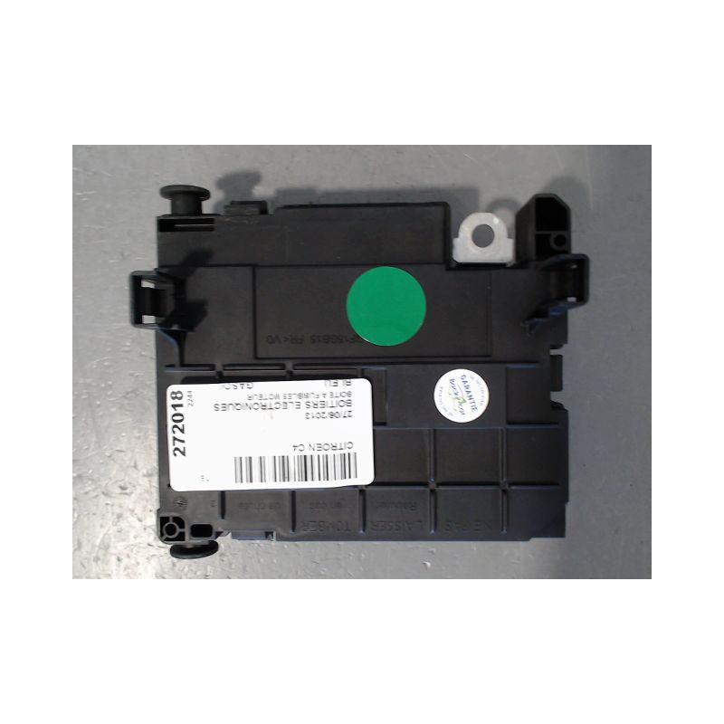 BOITE A FUSIBLES CITROEN C4