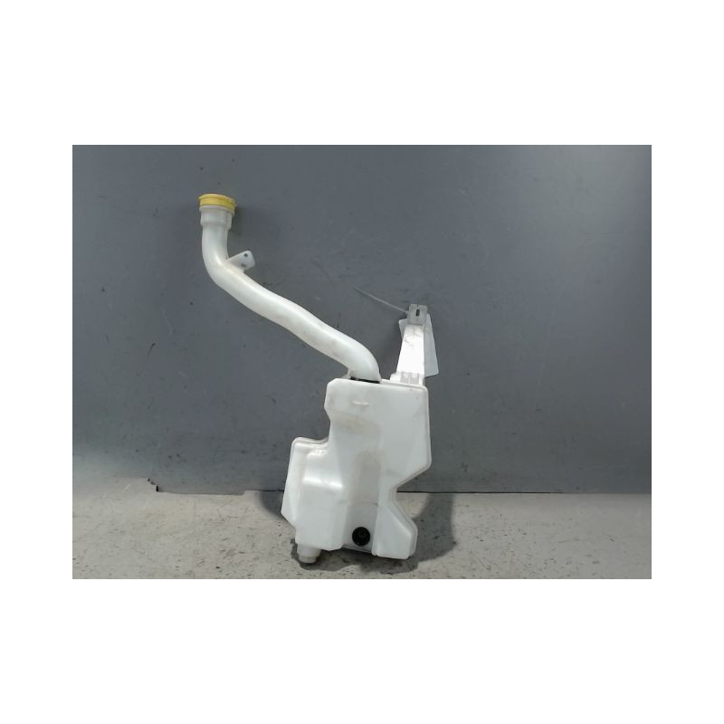 RESERVOIR LAVE-GLACE AVANT RENAULT CLIO IV