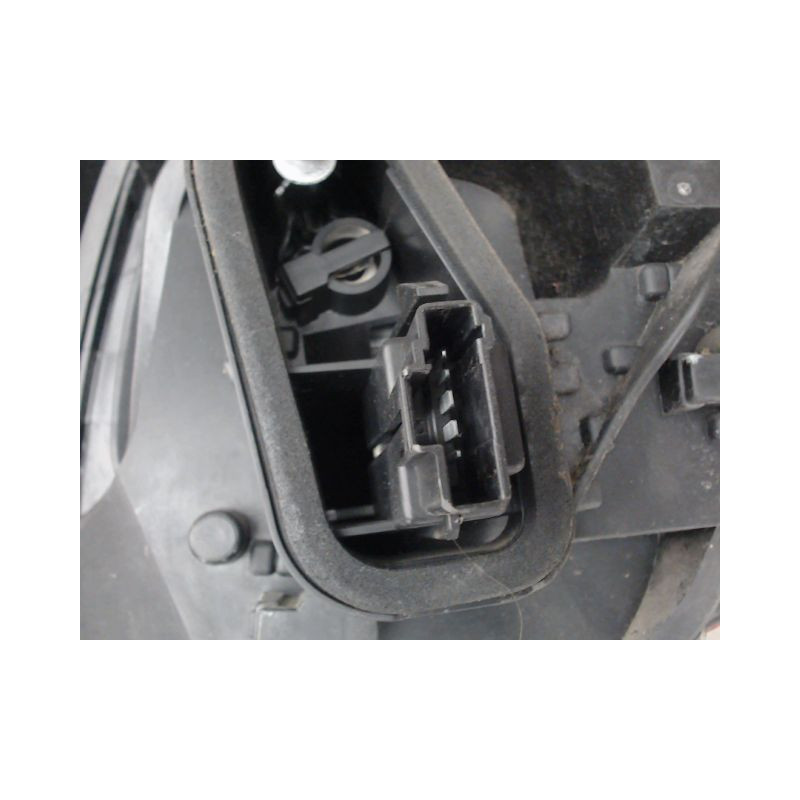FEU ARRIERE GAUCHE  CITROEN DS3