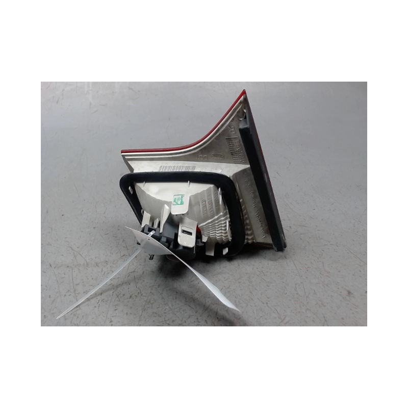 FEU ARRIERE INTERIEUR DROIT AUDI A4 2004-