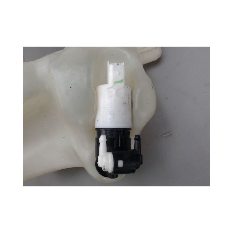 RESERVOIR LAVE-GLACE AVANT CITROEN BERLINGO