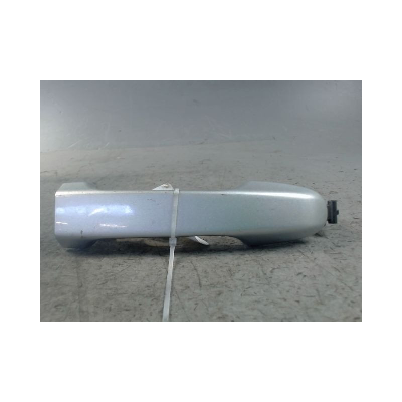 POIGNEE EXTERIEURE PORTE ARRIERE DROIT TOYOTA AURIS 2010-