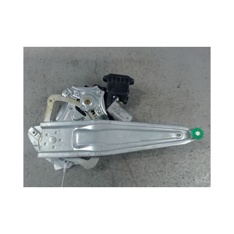 MECANISME+MOTEUR LEVE-GLACE ARRIERE DROIT TOYOTA AURIS 2010-