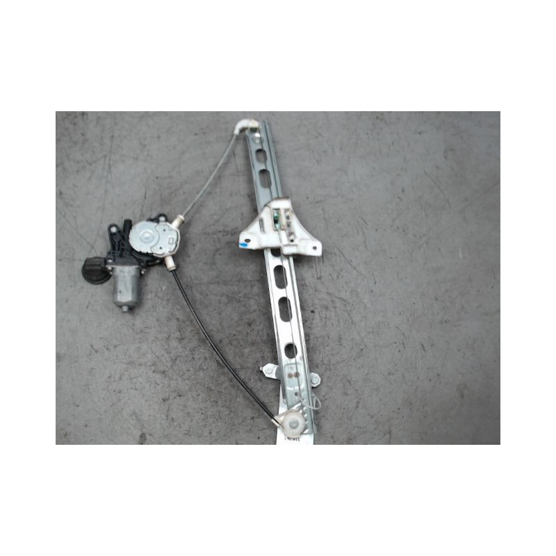 MECANISME+MOTEUR LEVE-GLACE AVANT DROIT SUZUKI SWIFT