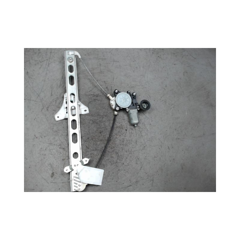 MECANISME+MOTEUR LEVE-GLACE AVANT DROIT SUZUKI SWIFT