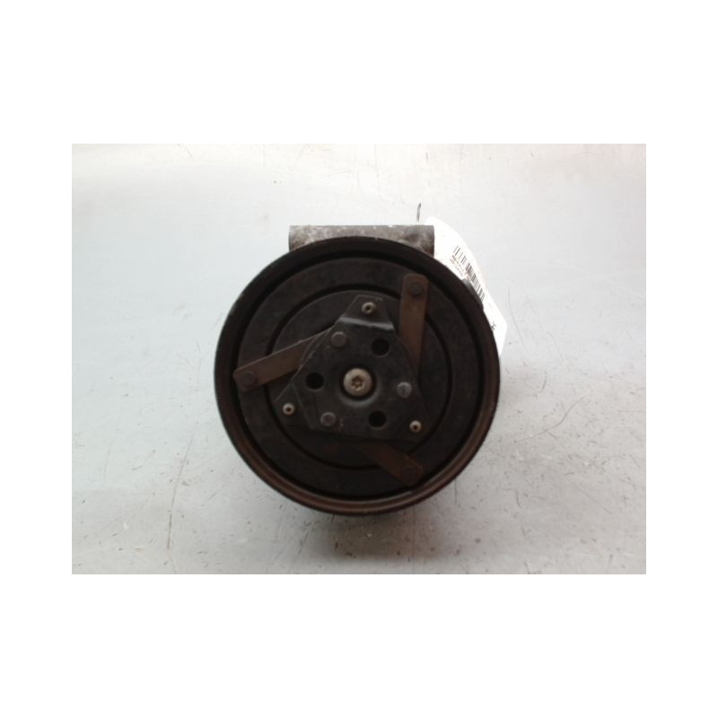 COMPRESSEUR AIR CONDITIONNE RENAULT MEGANE II Phase 1 2002-2005