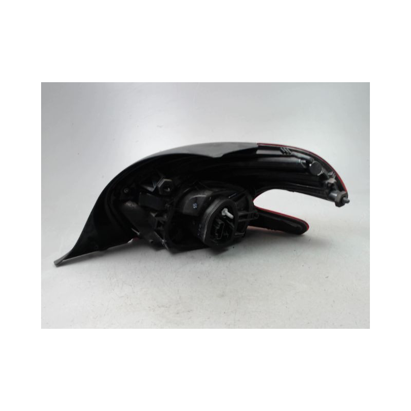 FEU ARRIERE GAUCHE  PEUGEOT 208 Phase 1 2012-...