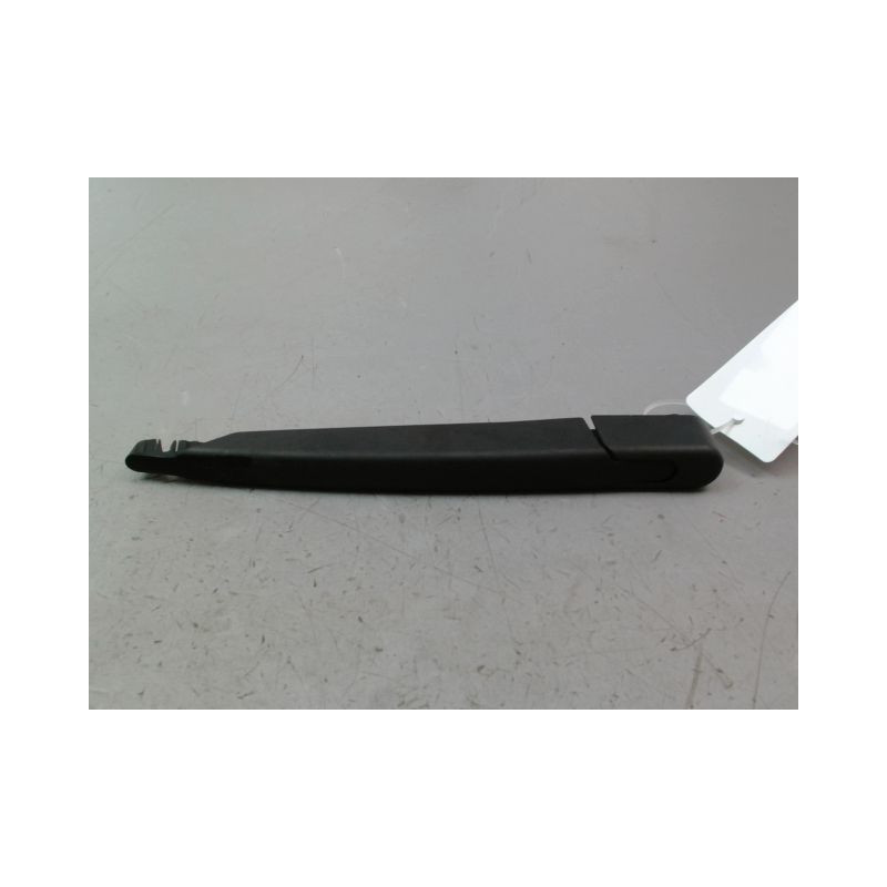 BRAS ESSUIE-GLACE ARRIERE OPEL CORSA 2010-