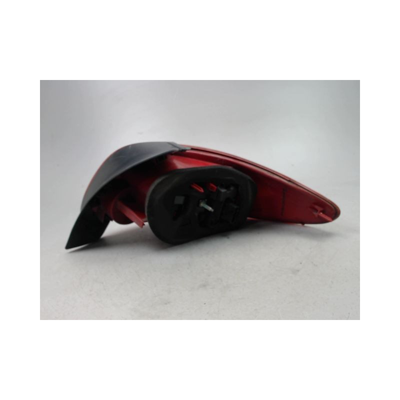 FEU ARRIERE GAUCHE  PEUGEOT 206 1998-2009