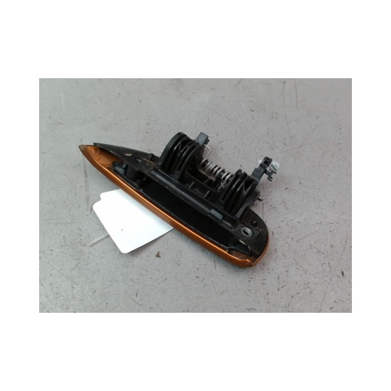 POIGNEE EXTERIEURE PORTE ARRIERE DROIT DACIA DUSTER 2010-