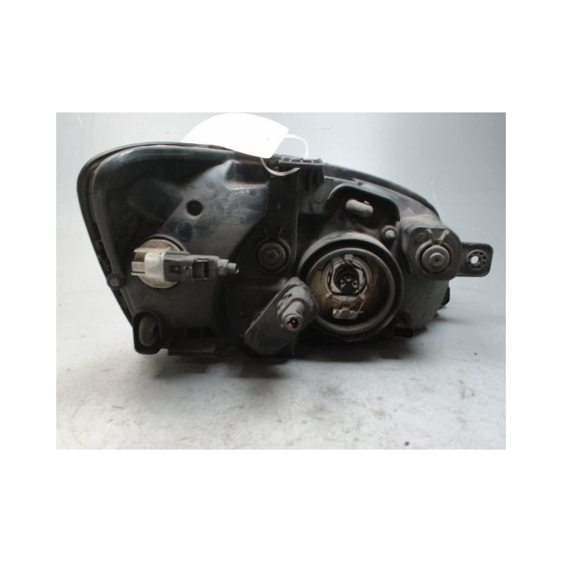 PHARE GAUCHE HYUNDAI GETZ 02-05