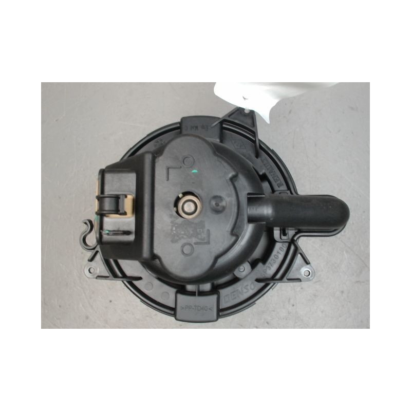 MOTEUR VENTILATEUR CHAUFFAGE DACIA SANDERO