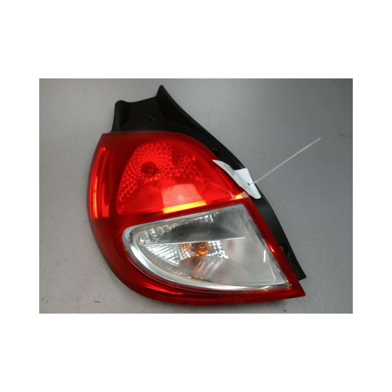 FEU ARRIERE GAUCHE  RENAULT CLIO III 2009-