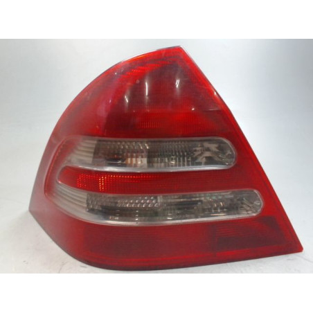 FEU ARRIERE GAUCHE  MERCEDES CLASSE C 2000-