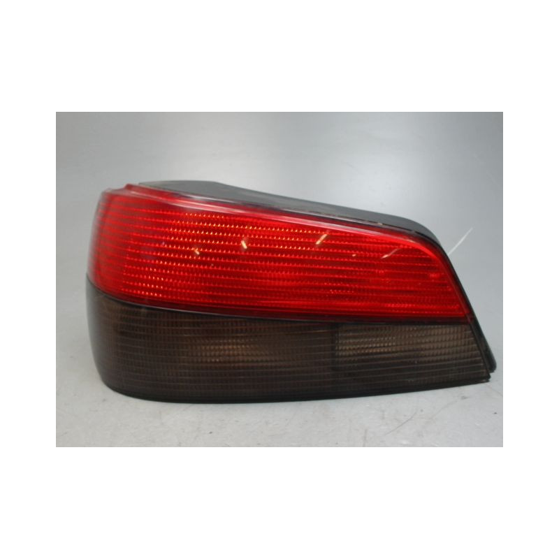 FEU ARRIERE GAUCHE  PEUGEOT 306 97-2001