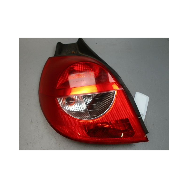 FEU ARRIERE GAUCHE  RENAULT CLIO III 2005-