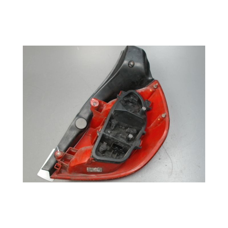 FEU ARRIERE GAUCHE  RENAULT CLIO III 2005-
