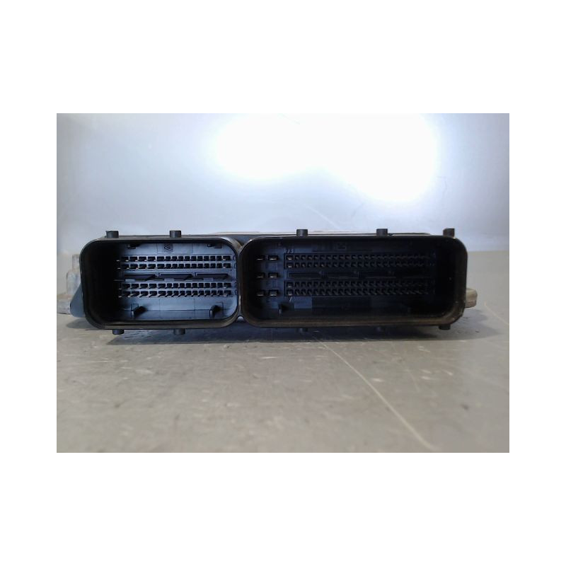 CALCULATEUR MOTEUR SEAT LEON 2005-