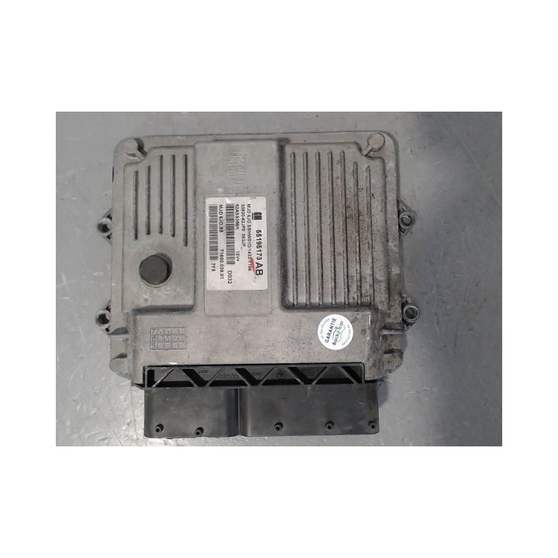 CALCULATEUR MOTEUR SUZUKI SWIFT