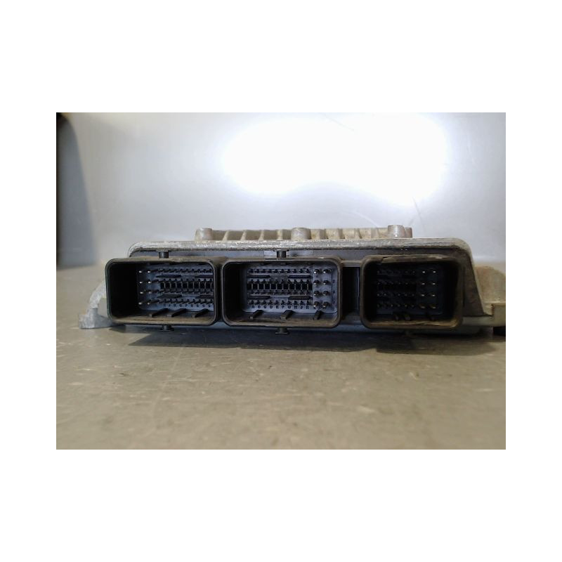 CALCULATEUR MOTEUR PEUGEOT 307