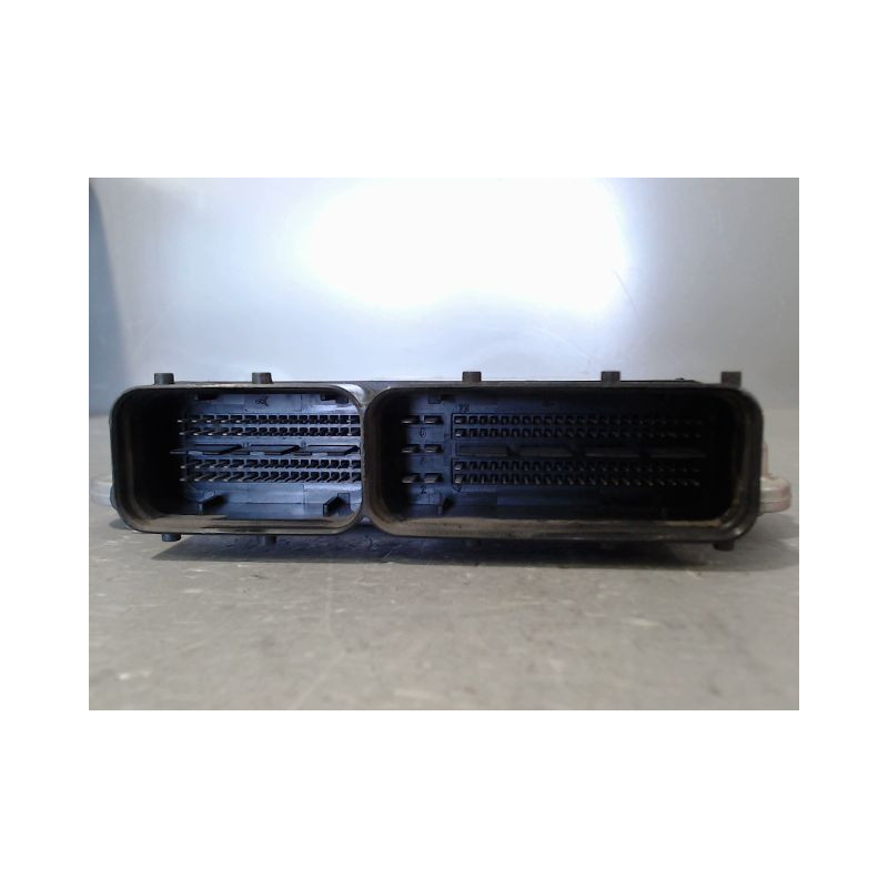 CALCULATEUR MOTEUR OPEL CORSA 2010-