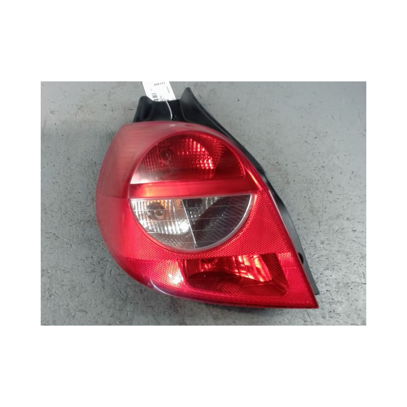 FEU ARRIERE GAUCHE  RENAULT CLIO III 2005-