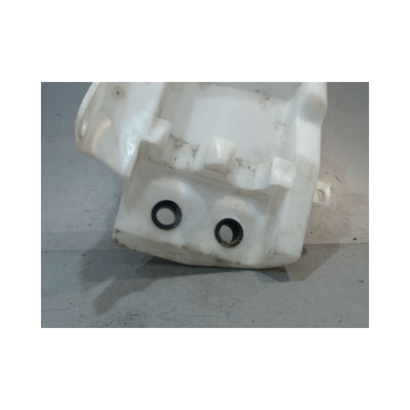RESERVOIR LAVE-GLACE AVANT CITROEN C1
