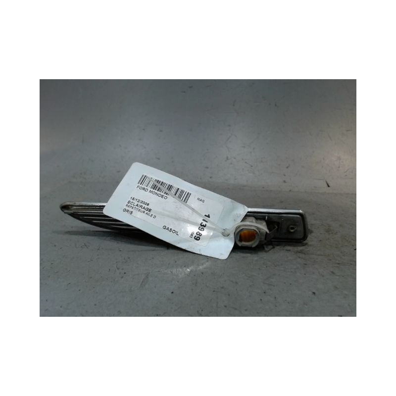REPETITEUR AILE DROIT FORD MONDEO