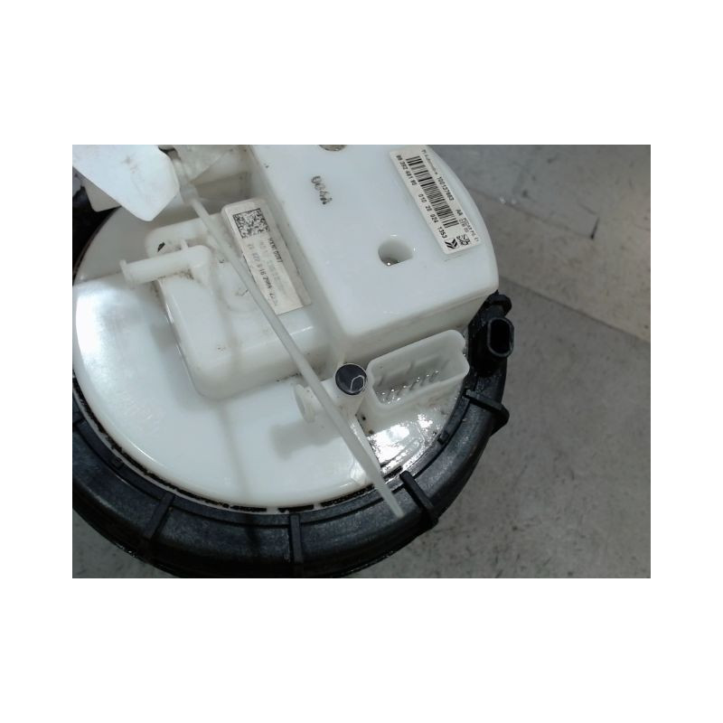 POMPE CARBURANT IMMERGEE OPEL CORSA