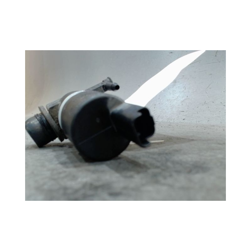 POMPE LAVE-GLACE AVANT RENAULT KANGOO