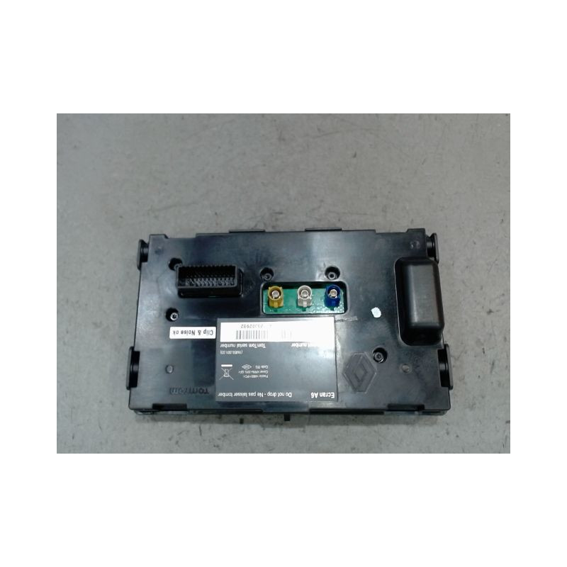 ECRAN GPS RENAULT CLIO