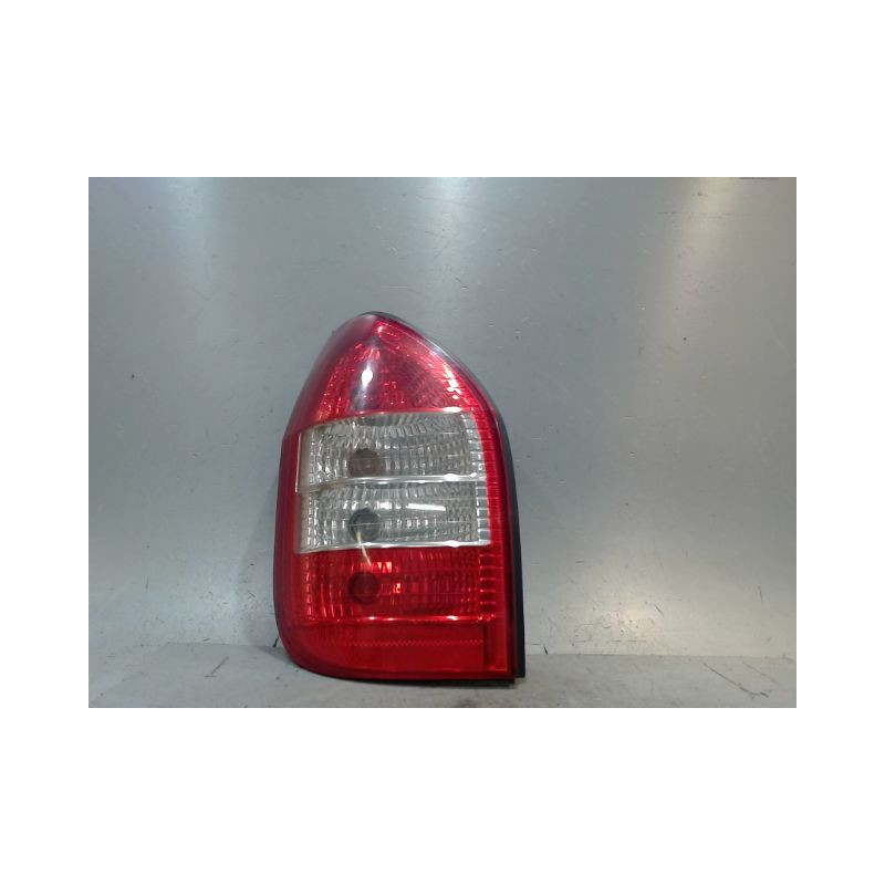 FEU ARRIERE GAUCHE  OPEL ZAFIRA