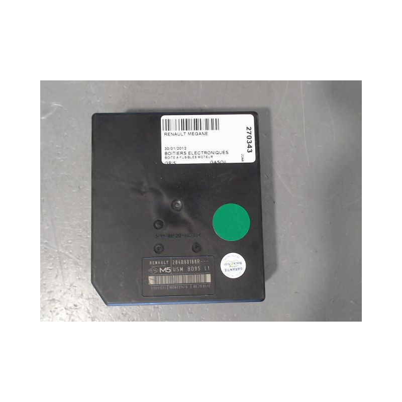 BOITE A FUSIBLES RENAULT MEGANE