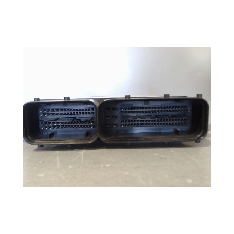 CALCULATEUR MOTEUR OPEL CORSA