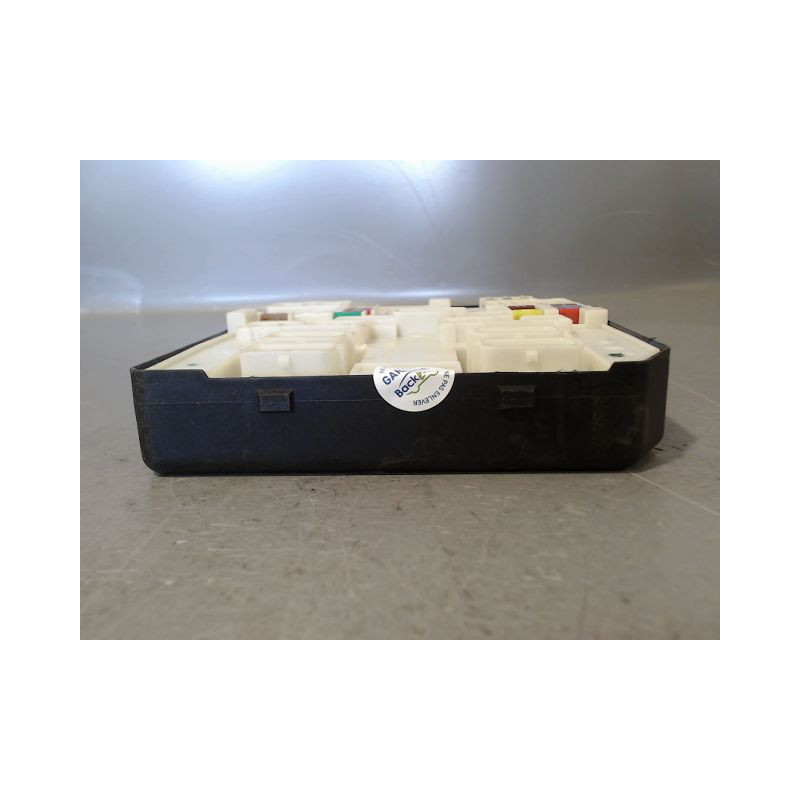 BOITE A FUSIBLES RENAULT MEGANE III PH2 ESTATE 12-14