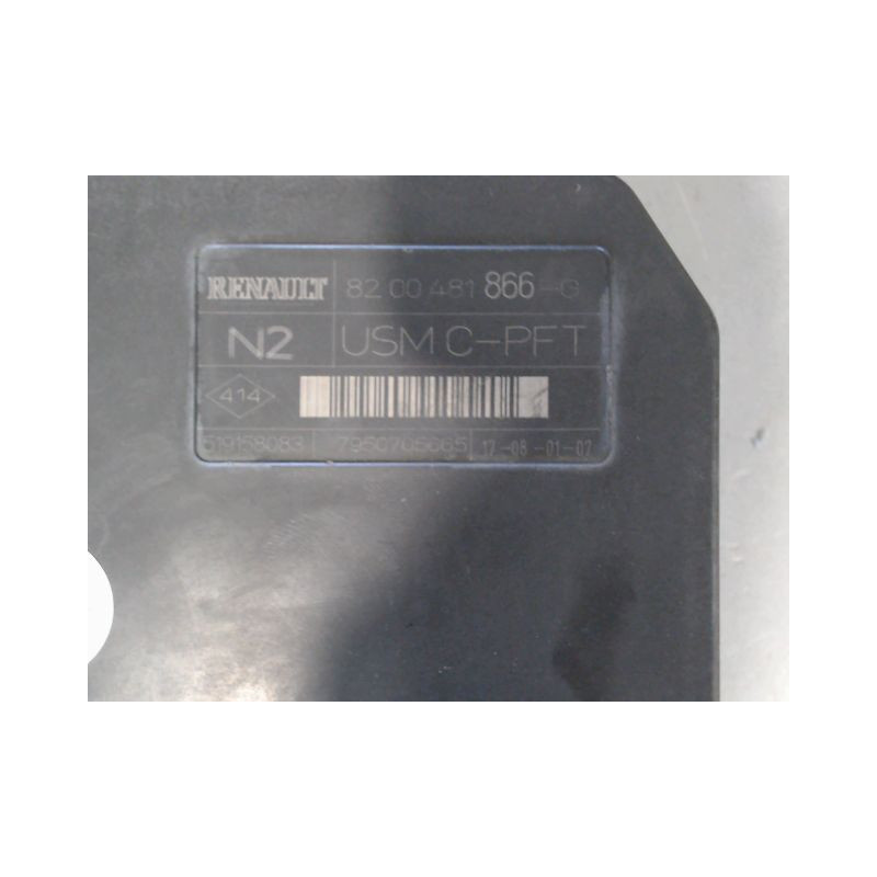 BOITE A FUSIBLES RENAULT MEGANE