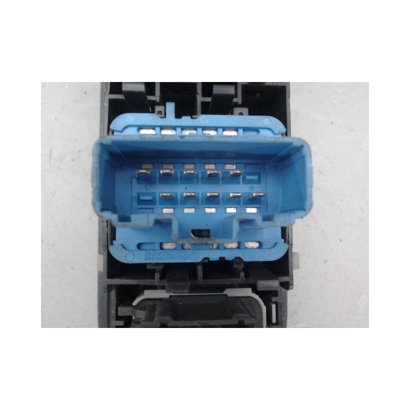 COMMANDE LEVE-GLACE PORTE AVG RENAULT CLIO