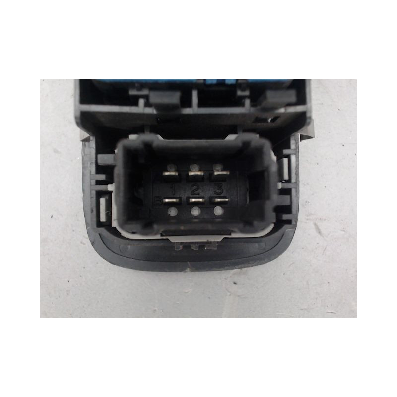 COMMANDE LEVE-GLACE PORTE AVG RENAULT CLIO